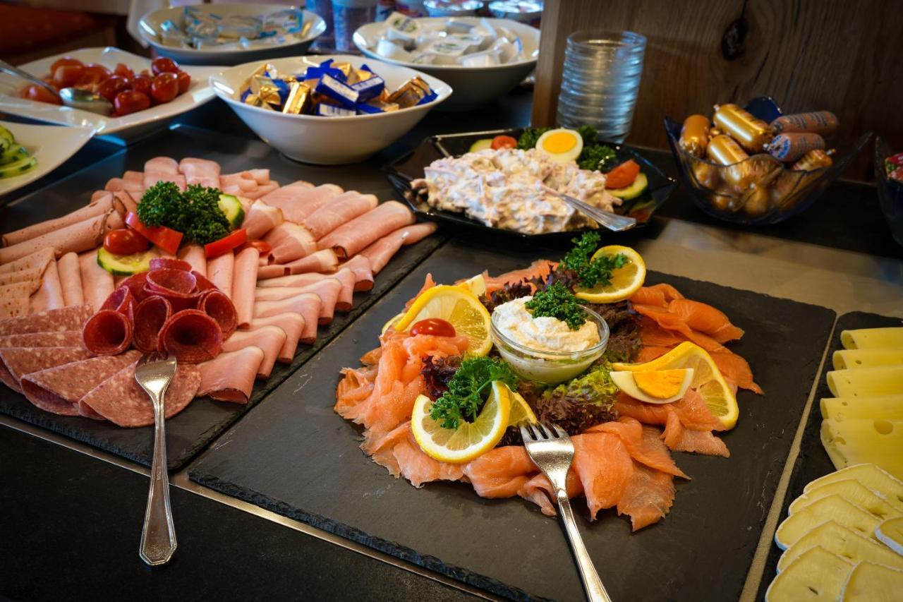 Landhotel Magdalenenhof Gbr 茨维泽尔 外观 照片