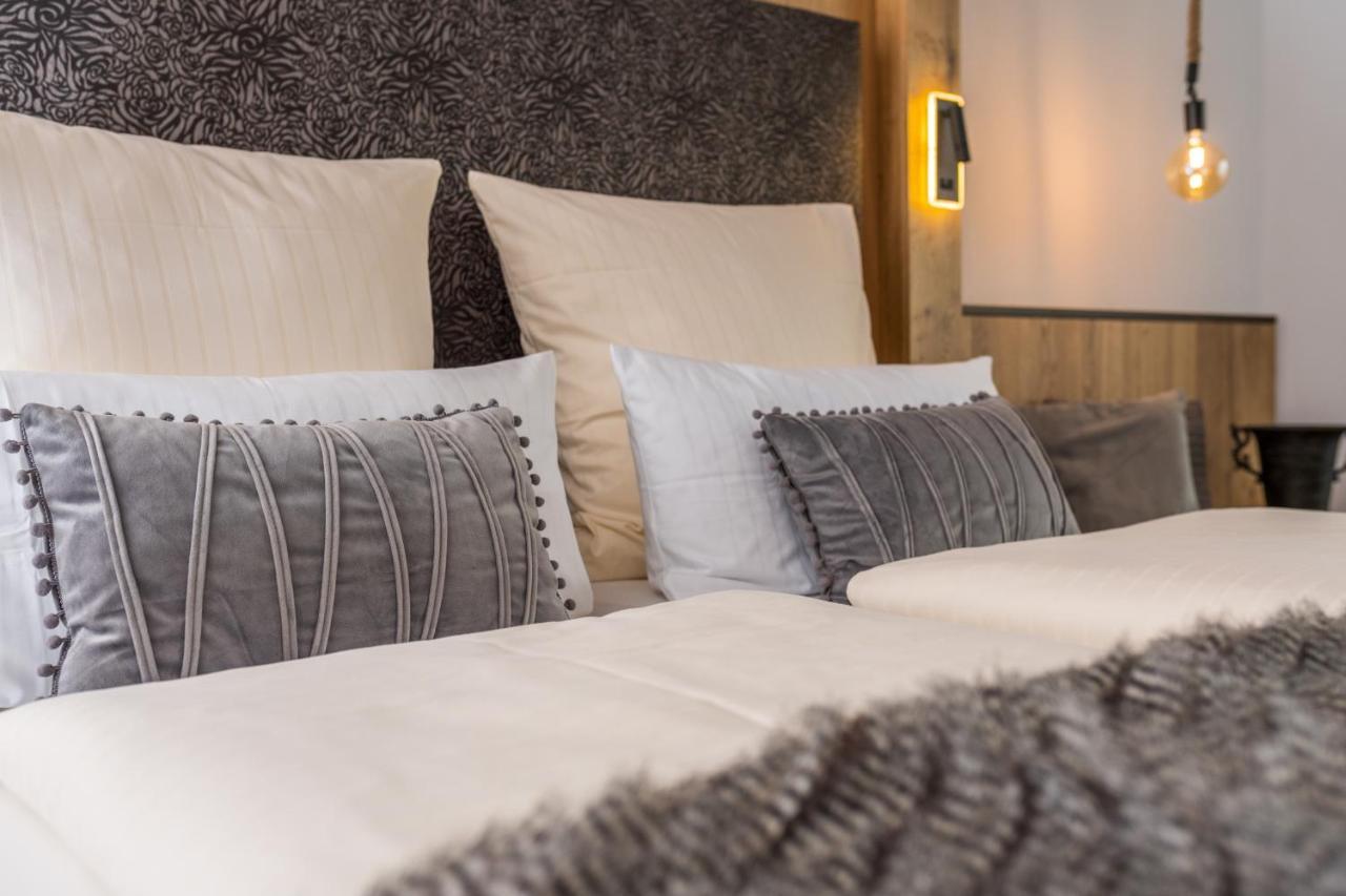 Landhotel Magdalenenhof Gbr 茨维泽尔 外观 照片